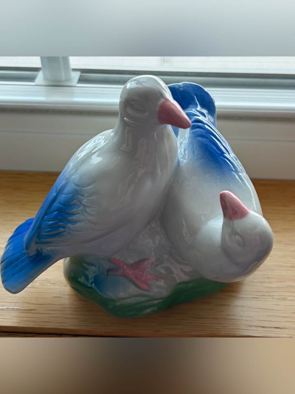 Vintage Porcelain Love Birds Figurine - White & Blue with Pink Beaks - Picture 5 of 5